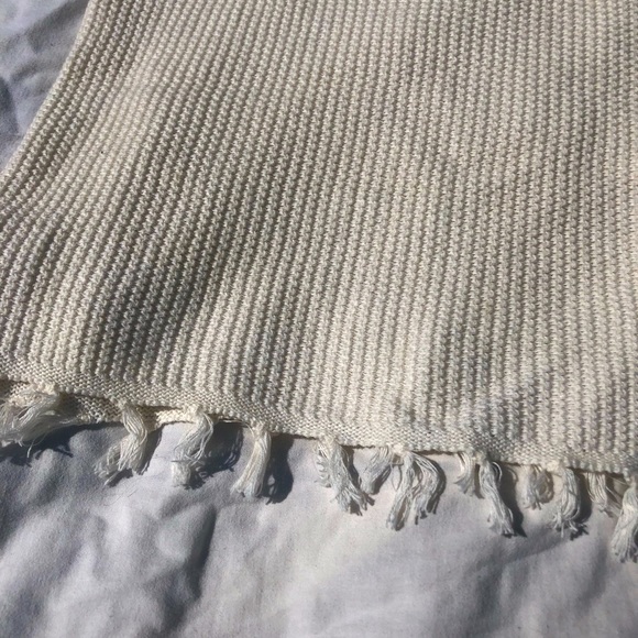 wool camisole with fringe - Picture 4 of 4